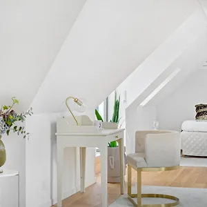  Apartamento Sanders Regent - Adorable One-bedroom Near Square